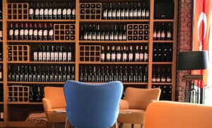 come refrigerare una cantina vini